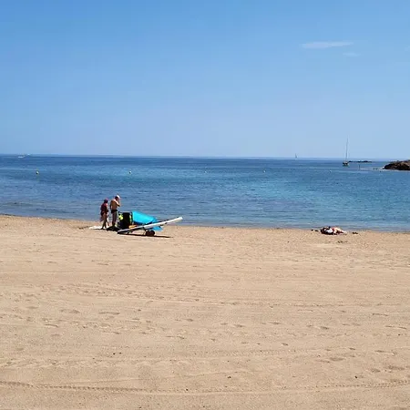St Raphael - Cap Esterel Location Colette *